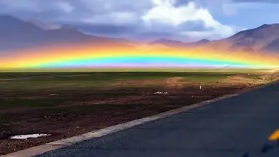 Märchenhafter Regenbogen in Tibet sorgt für Staunen und Rätsel