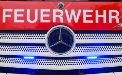 Sperrmüllbrand bei Rüdersdorf gelöscht – Polizei ermittelt