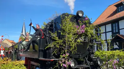 Tausende Hexen feiern friedliche Walpurgisnacht im Harz