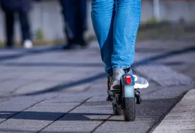 Tragischer Unfall: 16-jähriger E-Scooter-Fahrer in Wolfsburg tot aufgefunden