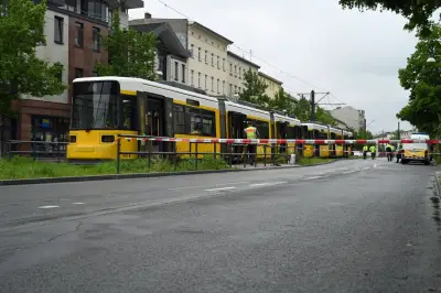 Zehnjähriger in Berlin von Straßenbahn angefahren - außer Lebensgefahr