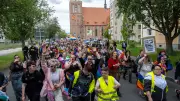 CSD in Dessau: 700 Menschen feiern friedlich - ein Zwischenfall