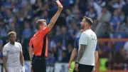DFB sperrt Bielefeld-Trainer Kniat für ein Spiel und 3000 Euro Geldstrafe
