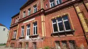 Historisches Bahndirektionsgebäude in Malchin wird klimafreundlich saniert