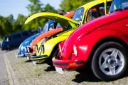 MaiKäfertreffen in Hannover: Hunderte Oldtimer-Fans feiern Kultfahrzeuge