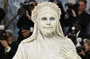 Met-Gala 2026: Stars feiern Mode und Kunst – Heidi Klum als Statue