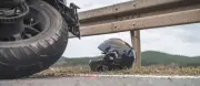 Schwerer Unfall in Halle: Motorradfahrer auf Merseburger Straße verletzt