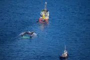 Wal-Transportschiff in Seenot: Wetter stoppt Rettungsaktion