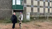 Zeitzeuge führt durch ehemalige Stasi-Haft in Neubrandenburg