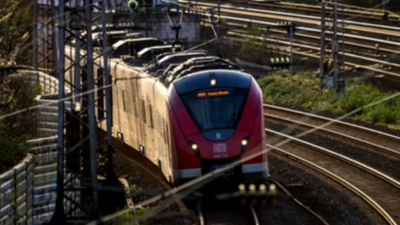 16-jähriger Ukrainer attackiert Zugbegleiterin und Lokführer in Sachsen