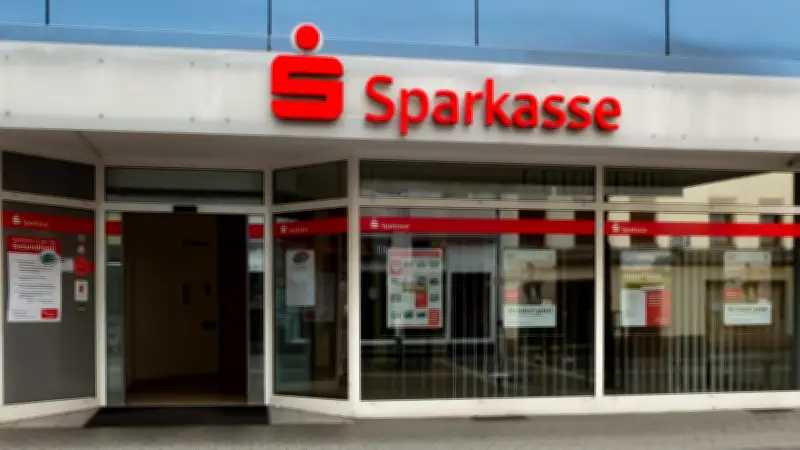 1822direkt senkt Bauzinsen: Sparkassentochter reduziert Effektivzins auf 3,65 Prozent