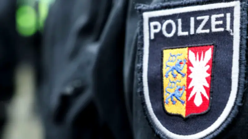 19-Jährige gibt verlorene Handtasche mit 5.750 Euro zurück