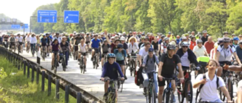50. Sternfahrt in Berlin: Zehntausende Radfahrer demonstrieren für bessere Infrastruktur