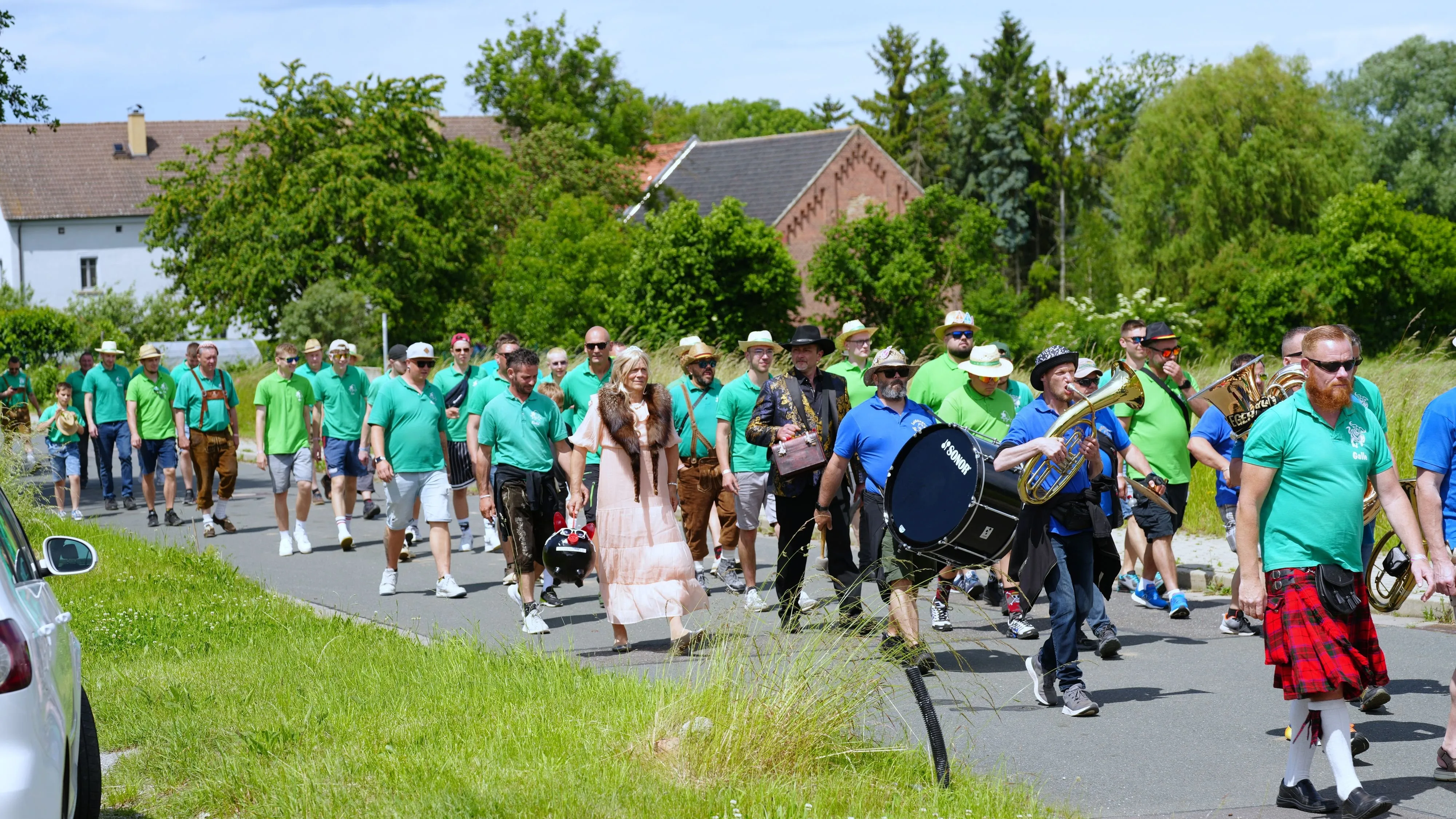 80 Jahre Pfingsttradition in Prittitz: Maienknappheit und Festlichkeiten