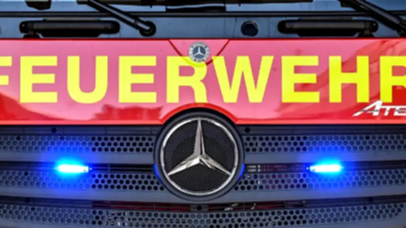 A81 bei Stuttgart voll gesperrt: Lkw-Unfall mit Gefahrgut