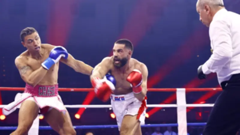 Aleks Petrovic vs. Chase DeMoor: Mega-Fight im Replay
