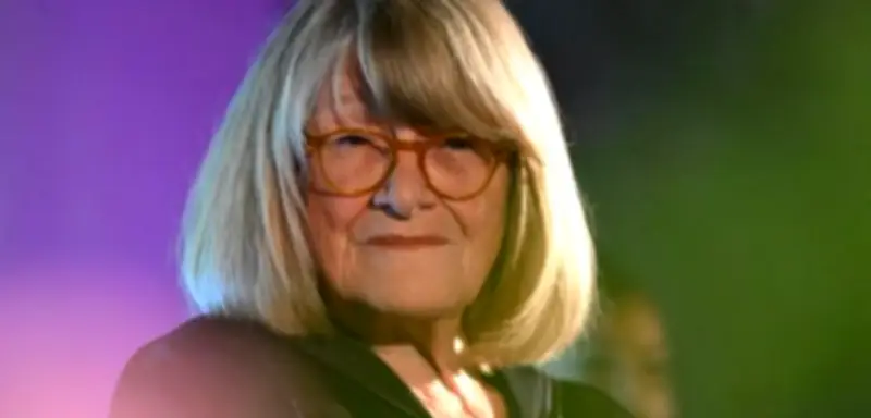 Alice Schwarzer fordert Wim Wenders zum Handeln auf