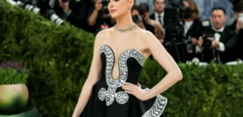 Anne Hathaway erwartet ihr drittes Kind mit Ehemann Adam Shulman