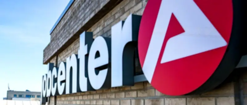 Arbeitslosenzahl sinkt im Juni nur leicht auf 2,936 Millionen