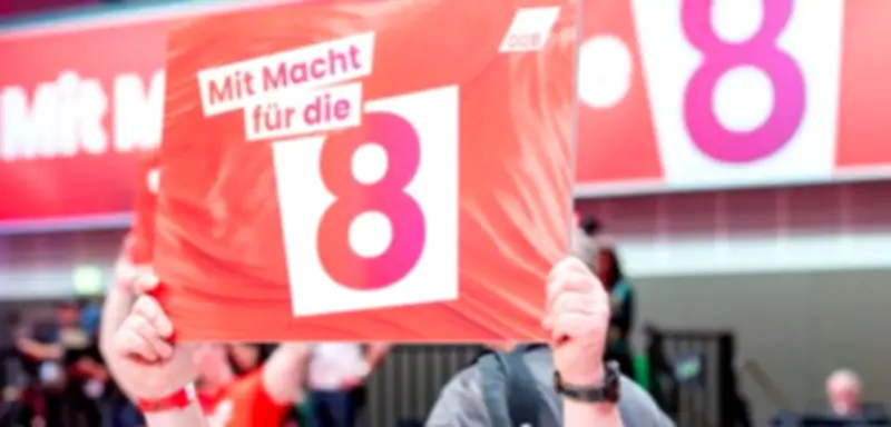 Arbeitszeitgesetz: Achtstundentag soll für Tariffirmen fallen