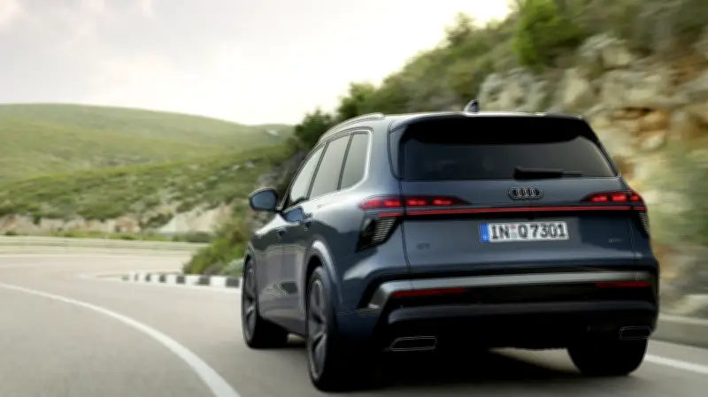 Audi Q7: Neue Generation startet als Diesel mit mehr Luxus und Holz