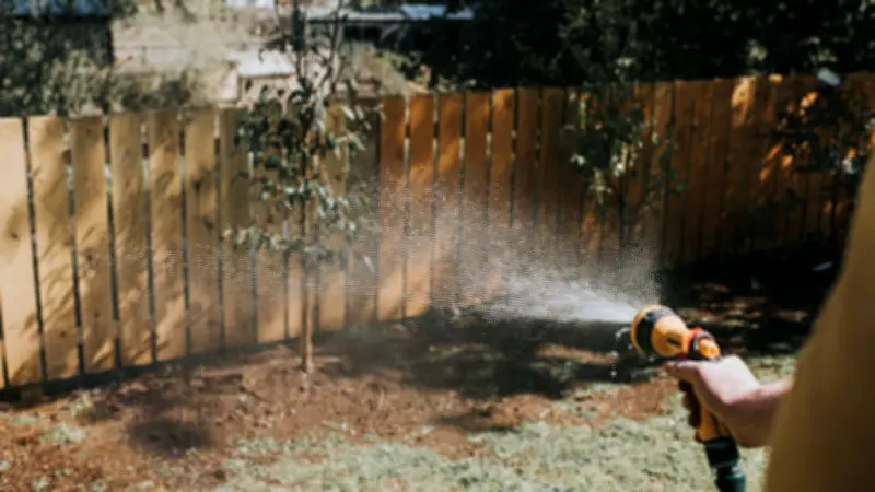 Außenwasserhahn am Haus: Darf der Mieter einfach Gartenwasser zapfen?