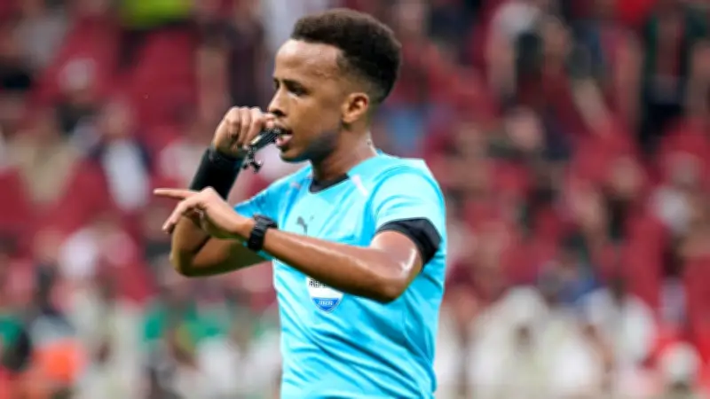 Ausgeschlossener WM-Schiri pfeift Uefa-Supercup: Omar Artan geehrt