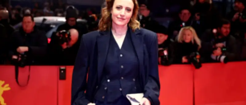 Axel Milberg und Maren Eggert drehen neuen Liebesfilm in Hamburg