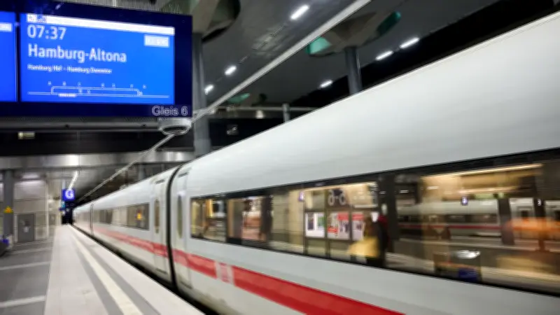 Bahnstrecke Hamburg-Berlin nach Sanierung wieder freigegeben