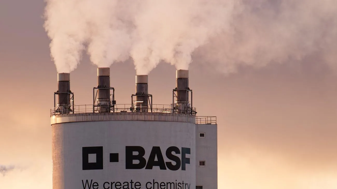 BASF streicht 4.800 Stellen – 2026 als Übergangsjahr
