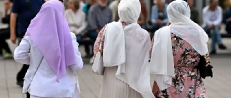 Berlin 2025: 975 antimuslimische Vorfälle gemeldet – Frauen besonders betroffen