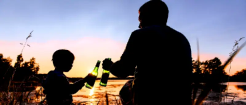 Berlin: Eltern geben Baby und Kleinkind Bier bei 40 Grad