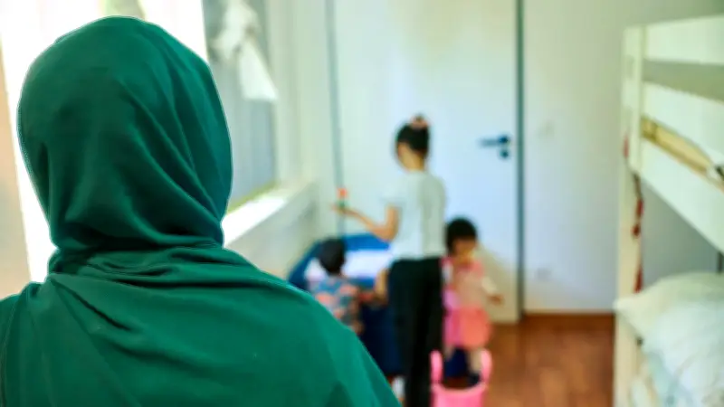 Berlin eröffnet zwei neue Frauenhäuser mit 70 Betten für Gewaltopfer