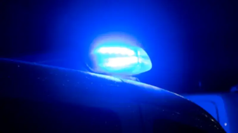 Berlin: Frau getreten und rassistisch beleidigt – Festnahme