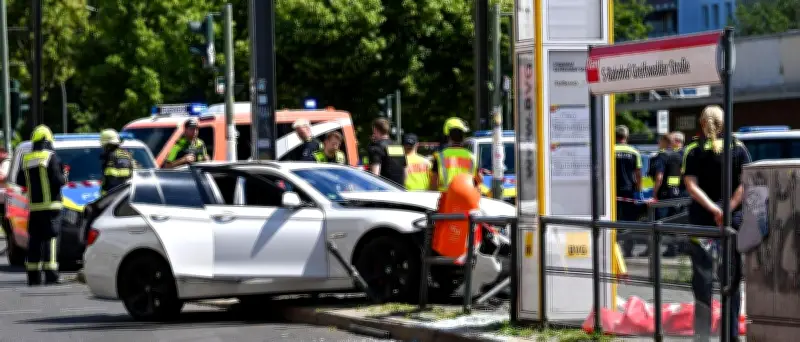 Berlin-Prenzlauer Berg: Mann von umstürzendem Mast an Tram-Haltestelle erschlagen