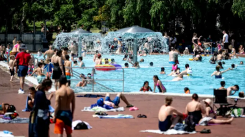 Berlin schwitzt bei 41 Grad: Alle Sommerbäder voll ausgelastet