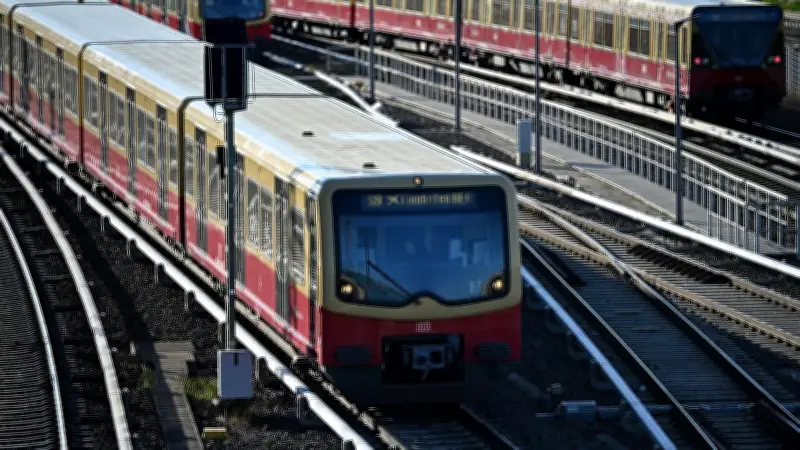 Berliner S-Bahn wird zur WM-Fanmeile: Public Viewing im Zug