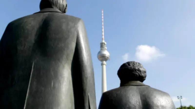 Berliner Spitznamen für Wahrzeichen: Vom Telespargel bis zur Bundeswaschmaschine