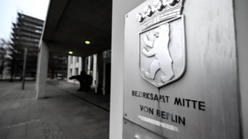 Bezirksamt Berlin: Aufgaben, Struktur und Wahl der Stadträte