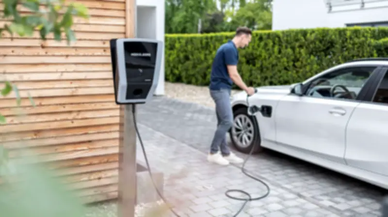 Bidirektionales Laden: E-Auto-Besitzer verdienen bis zu 900 Euro jährlich