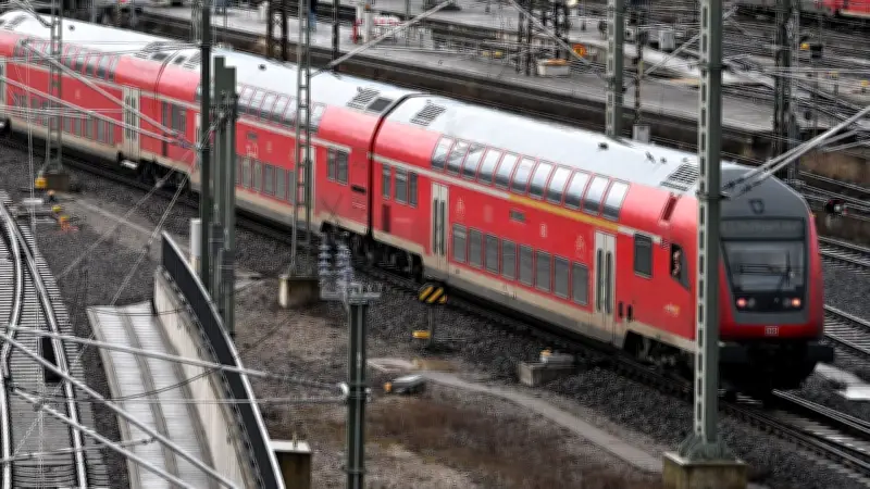 Brand im Regio-Express: 600 Fahrgäste evakuiert in Hagenow