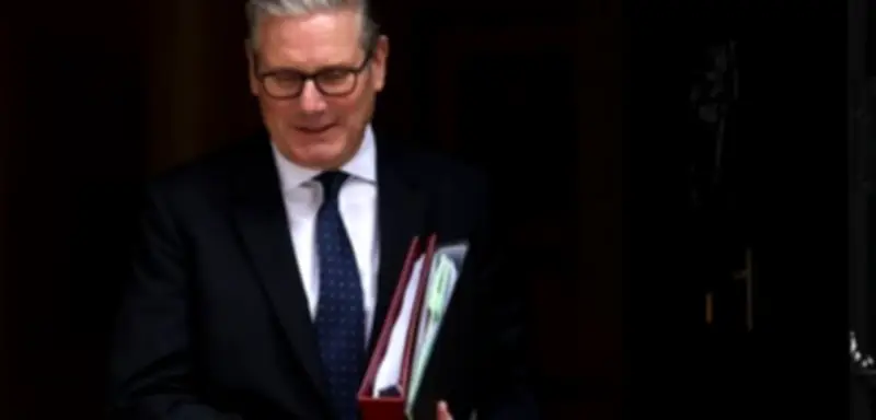 Britischer Premier Keir Starmer kündigt Rücktritt an