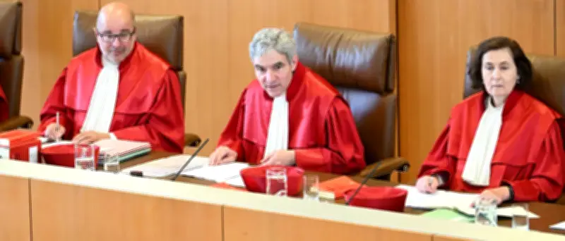 Bundesverfassungsgericht prüft Sonderkündigungsrecht für TV-Verträge