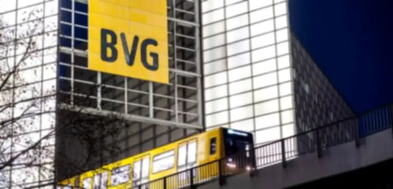 BVG stoppt Werbung von rechtspopulistischem Portal „Nius“