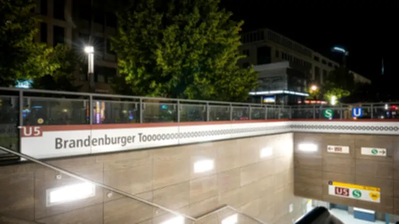 BVG tauft sechs U-Bahnhöfe in "Toooooooor" um zur WM 2026