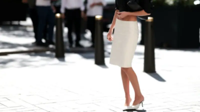 Catcalling und Körperkommentare: Keine Komplimente im Sommer