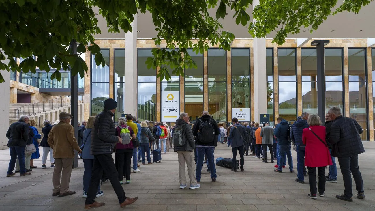 Commerzbank-Mitarbeiter protestieren gegen UniCredit-Übernahme