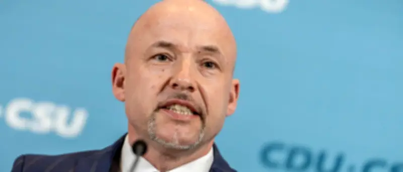 CSU-Landesgruppenchef Hoffmann verteidigt Gesundheitsministerin Warken gegen Kritik