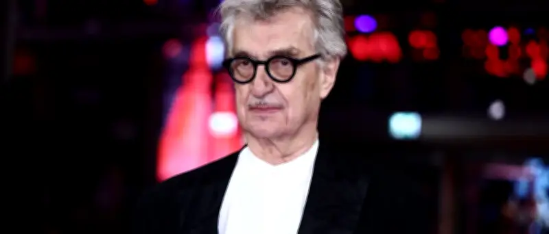 Debatte um Nacktszene: Filmakademie plant Austausch mit Wenders