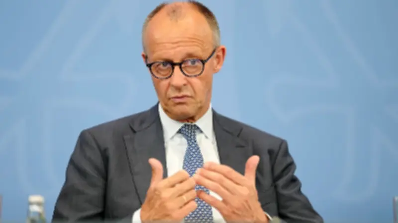 Desaster: Warum Merz-Post nach WM-Pleite verheerend ist